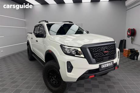 White 2022 Nissan Navara Dual Cab Pick-up Pro-4X (4X4)
