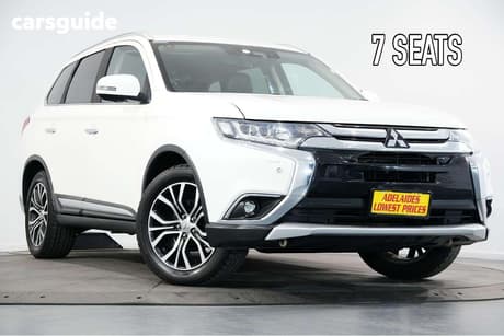 White 2016 Mitsubishi Outlander Wagon Exceed (4X4)