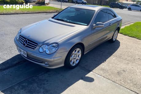 Silver 2005 Mercedes-Benz CLK200 Coupe Kompressor Avantgarde