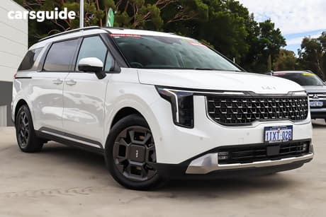 White 2024 Kia Carnival Wagon Gt-Line Hev