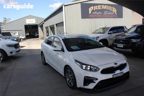 White 2019 Kia Cerato Hatchback Sport+ Safety Pack