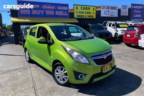 Green 2015 Holden Barina Spark Hatchback Cd