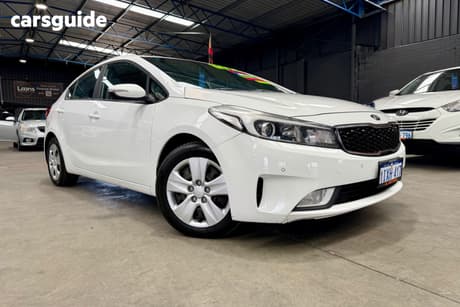 White 2017 Kia Cerato Sedan S (Av)