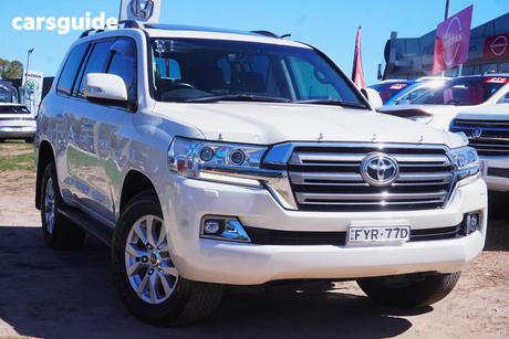 White 2017 Toyota Landcruiser Wagon Vx (4X4)