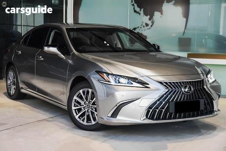 Silver 2025 Lexus ES300H Sedan Luxury (Hybrid)