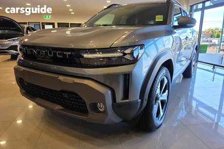 Grey 2025 Renault Duster Wagon Techno (4X2)