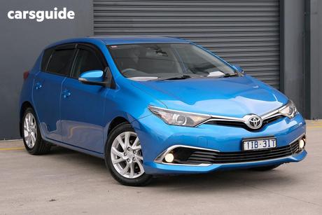 Blue 2016 Toyota Corolla Hatchback Ascent Sport