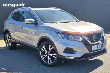 Silver 2019 Nissan Qashqai Wagon St-L