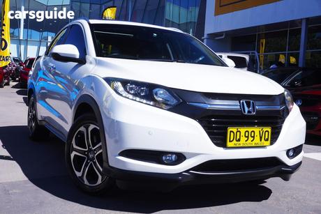 White 2017 Honda HR-V Wagon Vti-L