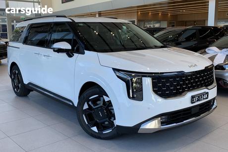 White 2025 Kia Carnival Wagon Gt-Line