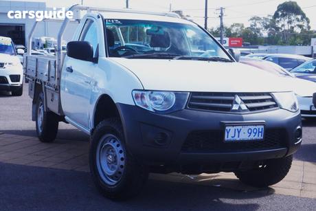 White 2014 Mitsubishi Triton Cab Chassis Gl