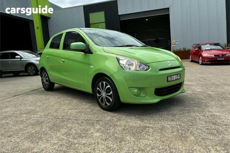 Green 2015 Mitsubishi Mirage Hatchback Es