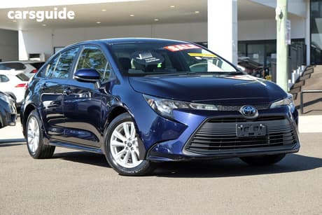 Blue 2024 Toyota Corolla Sedan Ascent Sport