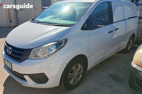 White 2022 LDV G10+ Van Barn Door