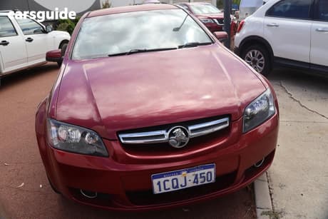 Red 2006 Holden Commodore Sedan Berlina