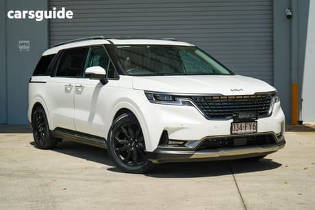 White 2022 Kia Carnival Wagon Platinum