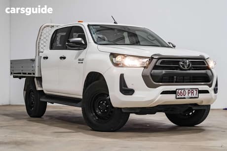 White 2021 Toyota Hilux Double Cab Chassis Sr (4X4)