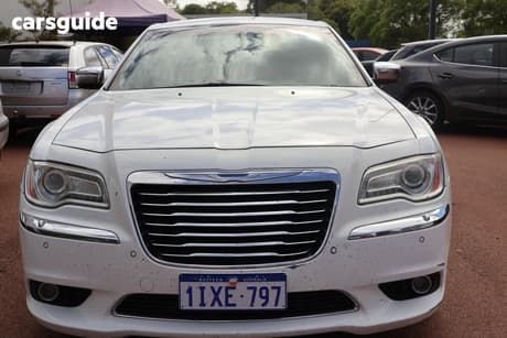 White 2012 Chrysler 300C Sedan 3.5 V6