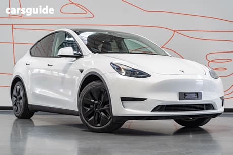 White 2023 Tesla Model Y Wagon Rear-Wheel Drive