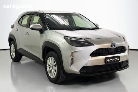 Silver 2023 Toyota Yaris Cross Wagon Gx Hybrid