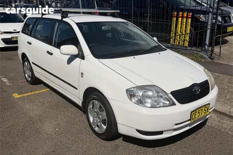 White 2004 Toyota Corolla Wagon Ascent