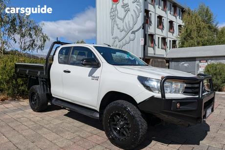 White 2017 Toyota Hilux X Cab Cab Chassis Sr (4X4)