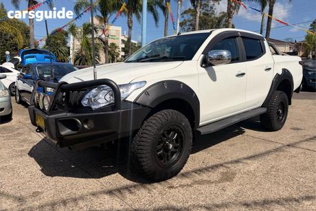 White 2017 Mitsubishi Triton Dual Cab Utility Gls (4X4)