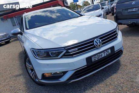 White 2017 Volkswagen Passat Wagon Alltrack 140 Tdi