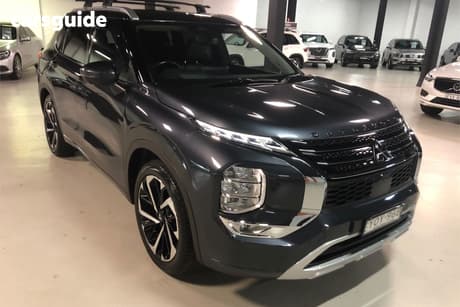 Grey 2024 Mitsubishi Outlander Wagon Exceed 7 Seat (Awd)