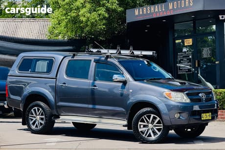 Grey 2008 Toyota Hilux Dual Cab Pick-up Sr5 (4X4)