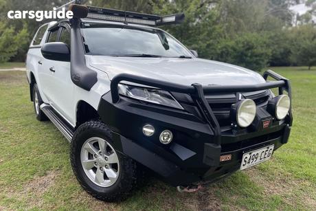 White 2019 Mitsubishi Triton Double Cab Pick Up Glx Plus (4X4)