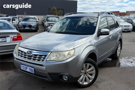 Silver 2011 Subaru Forester Wagon Xs