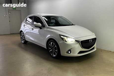 White 2017 Mazda 2 Hatchback Genki