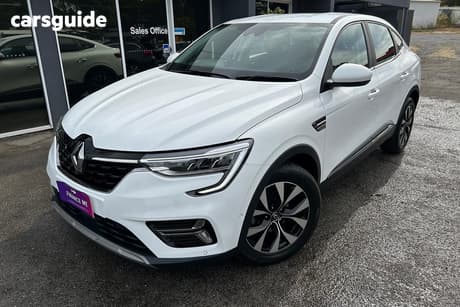 White 2023 Renault Arkana Coupe Zen