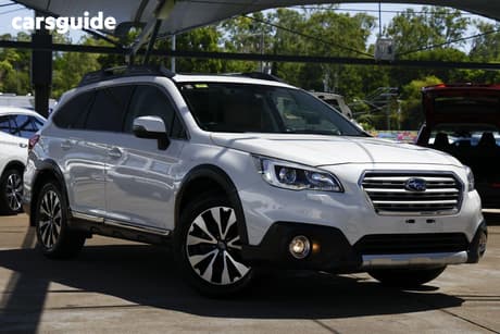 White 2015 Subaru Outback Wagon 3.6R