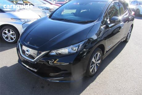 Black 2019 Nissan Leaf Hatchback