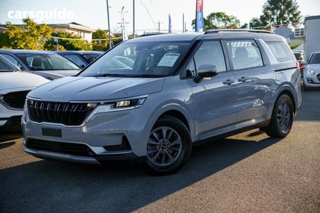 Silver 2022 Kia Carnival Wagon S