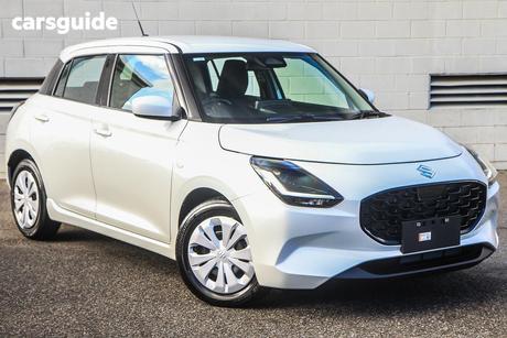 White 2025 Suzuki Swift Hatchback Hybrid