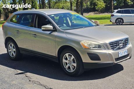 Grey 2012 Volvo XC60 Wagon T5