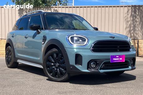 Green 2022 Mini Countryman Wagon Cooper Classic