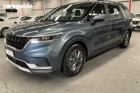 Blue 2023 Kia Carnival Wagon S