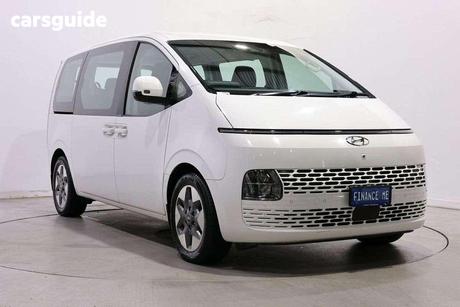 White 2022 Hyundai Staria Wagon