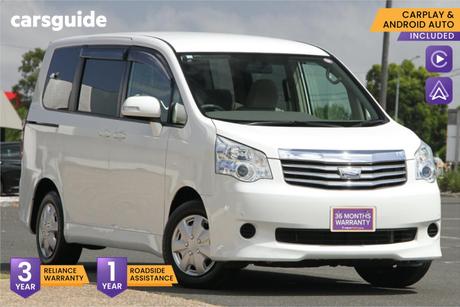 White 2012 Toyota Noah SUV X (WELCAB)