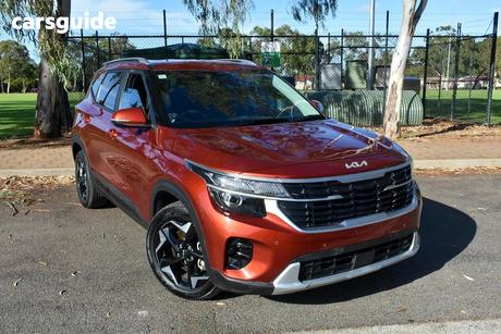 Orange 2023 Kia Seltos Wagon Sport+ (Awd)