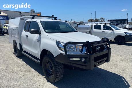 White 2019 Toyota Hilux X Cab Cab Chassis Sr (4X4)