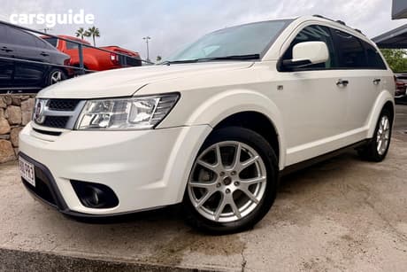 White 2013 Fiat Freemont Wagon Lounge