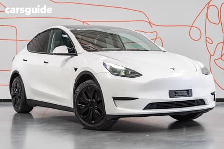 White 2023 Tesla Model Y Wagon Rear-Wheel Drive