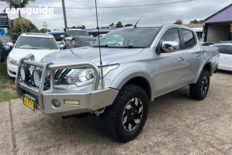 Silver 2015 Mitsubishi Triton Dual Cab Utility Exceed (4X4)