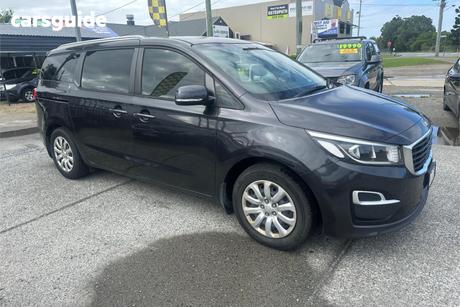 Grey 2018 Kia Carnival Wagon S