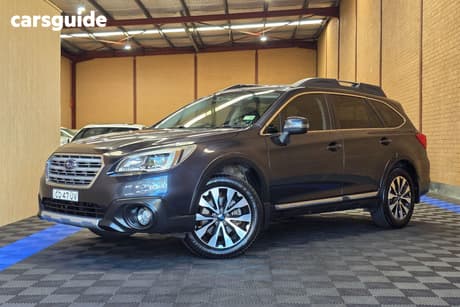 Grey 2015 Subaru Outback Wagon 3.6R Premium